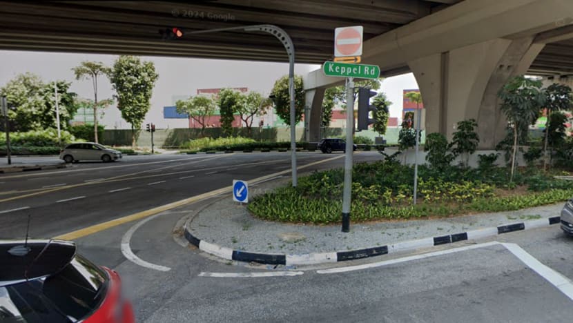 Police vehicle involved in accident with cyclist along Keppel Road, officer assisting with investigations Police vehicle involved in accident with cyclist along Keppel Road, officer assisting with investigations