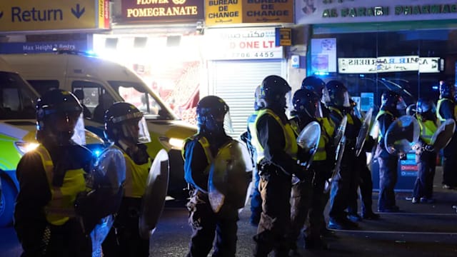 摩洛哥遭淘汰 欧洲多地爆发警民冲突