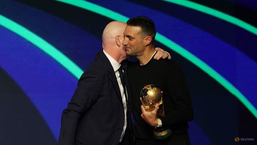 2026 உலகக் கிண்ணக் காற்பந்து - வெற்றி பெற்ற அணி கிண்ணத்தைத் தொட முடியாதா?