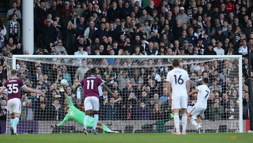 Jimenez scores for the first time since father's death as Fulham beat Burnley 3-1