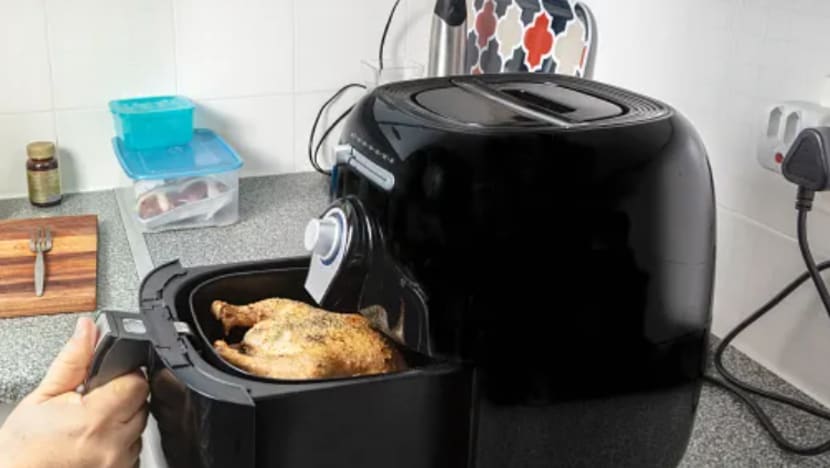 4 jenis makanan ini tidak sesuai dimasak guna 'airfryer'