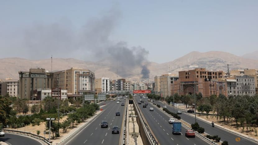 Pakistan shuts border with Iran as Tehran trades strikes with Israel