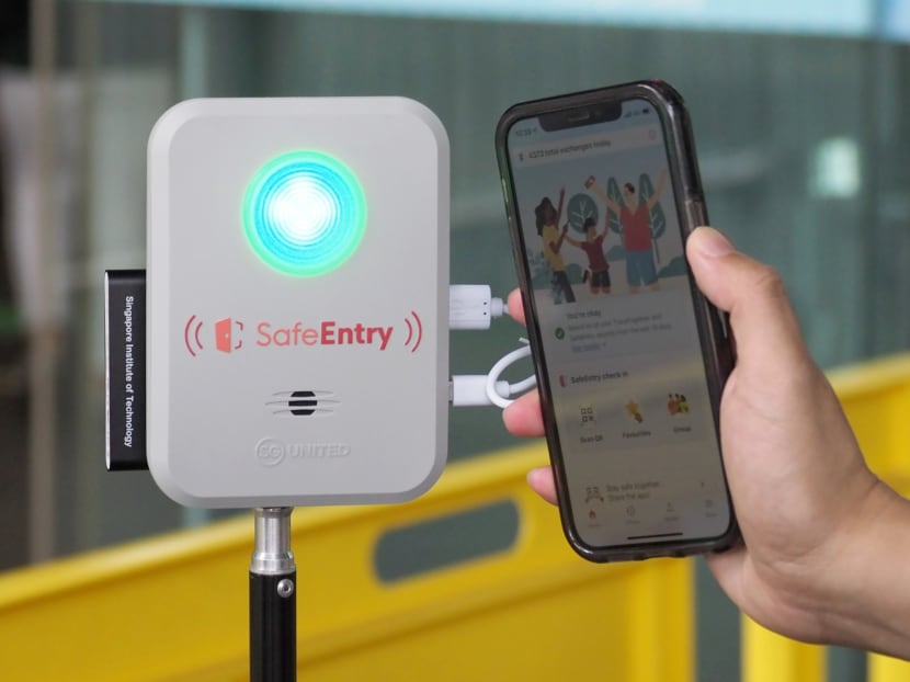 SafeEntry Gateway, a new check-in method for TraceTogether app and token users.