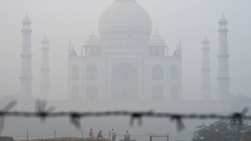 Kubah Taj Mahal bocor ketika hujan; sejarawan luah kebimbangan