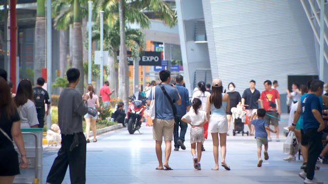 博览中心周末同时办四展会带动载送需求 部分车资涨三成