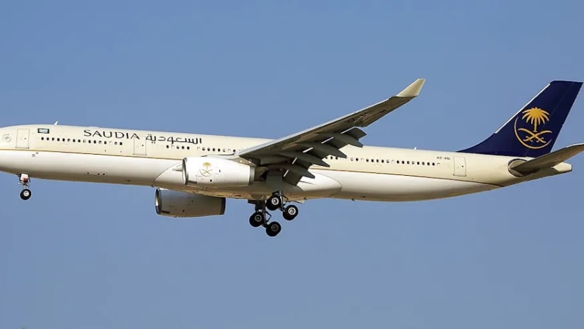 Saudia gantung penerbangan ke Sudan selepas pesawatnya ditembak di Lapangan Terbang Antarabangsa Khartoum Saudia gantung penerbangan ke Sudan selepas pesawatnya ditembak di Lapangan Terbang Antarabangsa Khartoum