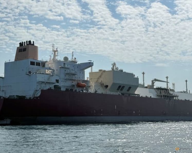 Third Qatari LNG tanker heads through Hormuz to China, data shows