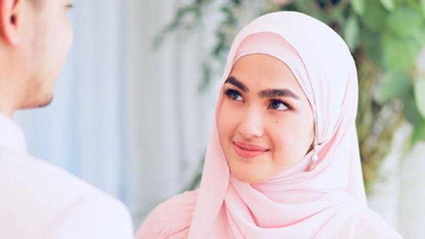 "Emak percaya Faris boleh menjaga saya," kata Elfira Loy