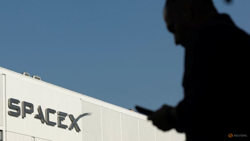 SpaceX set to extend rally after record Wall Street debut