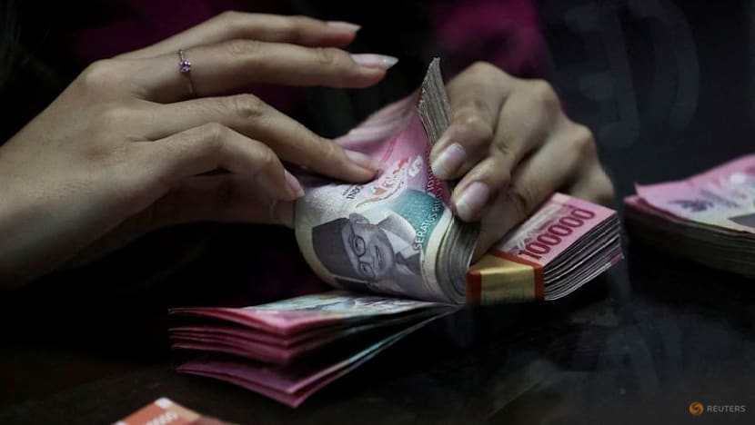 Indonesia may shift government funds to regional banks to boost growth