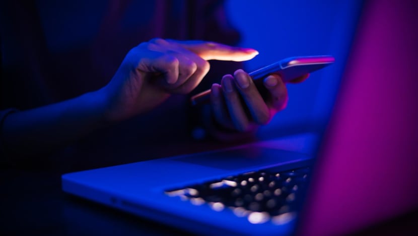 Commentary: Spyware may soon be able to infect your phone via online ads Commentary: Spyware may soon be able to infect your phone via online ads