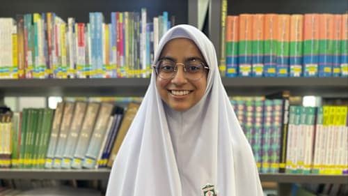 Pelajar Madrasah Aljunied Tasneem Jamaludeen catat markah penuh 45 mata bagi IBDP 2021