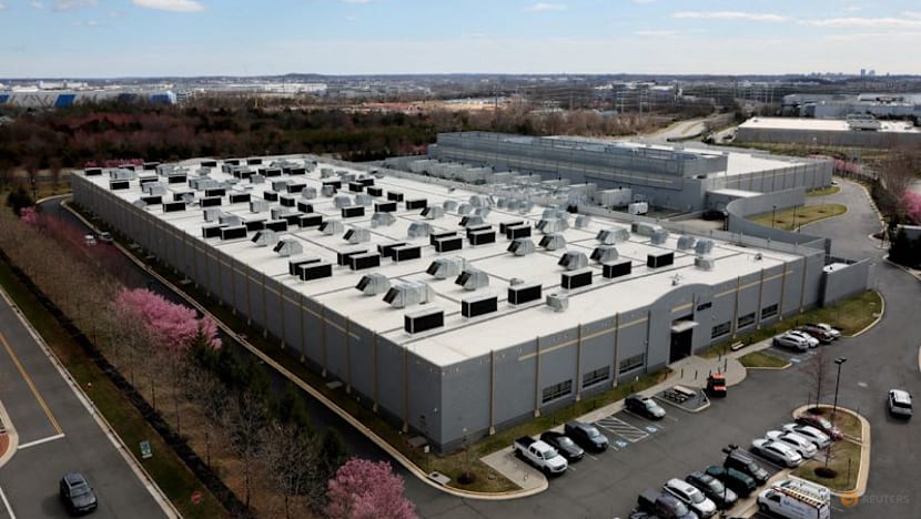 Investors press Amazon, Microsoft and Google on water, power use in US data centers
