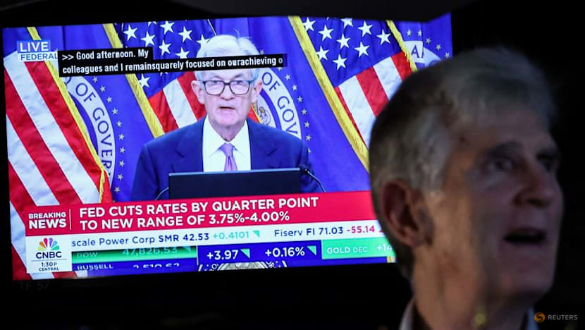 Global central banks converge towards rate cut caution