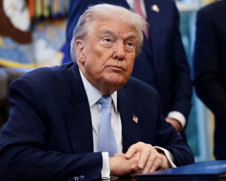 Trump vows to 'retaliate' after US troops killed in Islamic State ambush in Syria