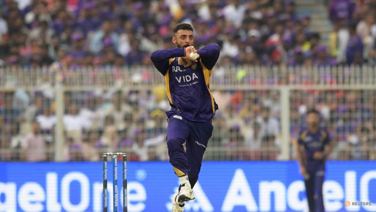 Chakravarthy overcomes surface tension to end Kolkata's losing streak