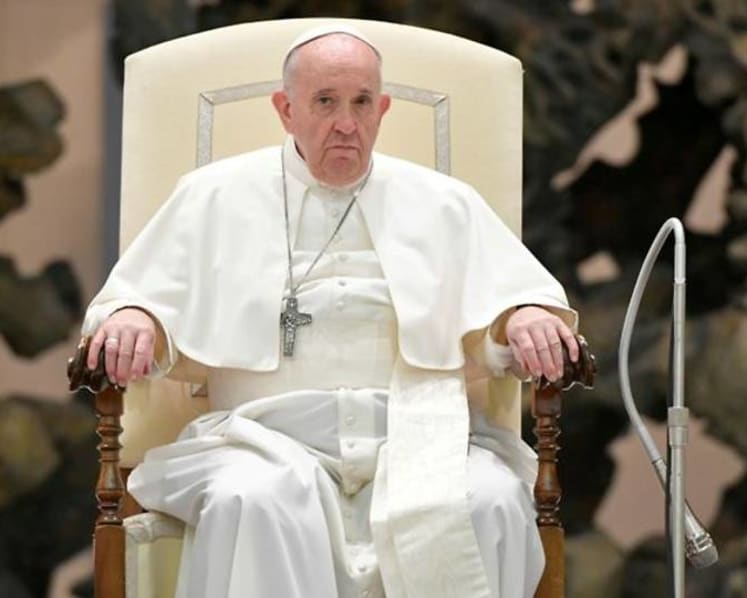 Pope tightens oversight on creation of new religious orders