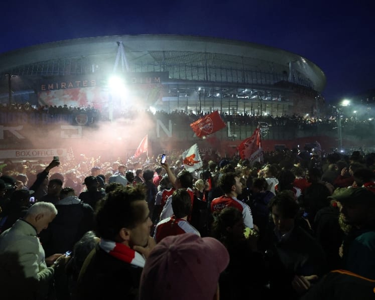 Arsenal crowned Premier League champions for first time in 22 years