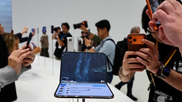 iPhone开放预购 香港两天逾1200人报案信用卡遭盗刷