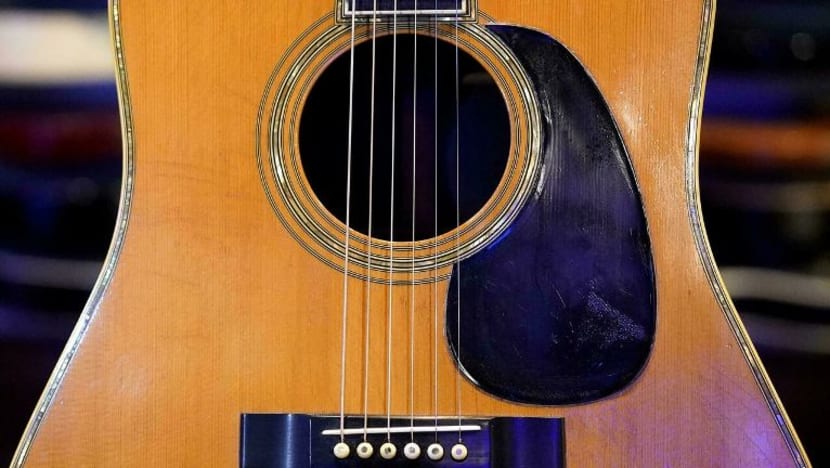 Guitar Eric Clapton, Elvis Presley bakal dilelong Guitar Eric Clapton, Elvis Presley bakal dilelong