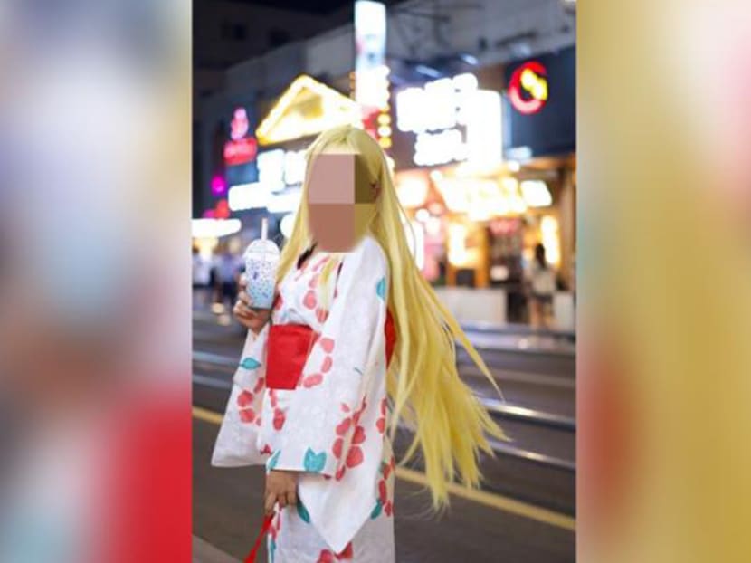 A Chinese woman said she was taken away by local police in the midst of a cosplay photoshoot in Huaihai Street, also known as the "Japanese Street" of Suzhou.