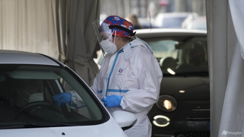 'Flurona': What’s the effect of getting both COVID-19 and the flu at once?
