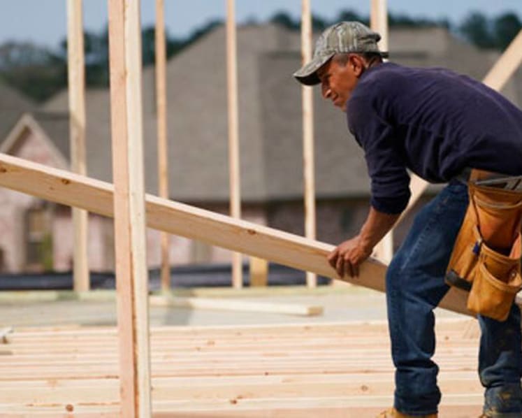US home construction falls a surprise 9.5% in April