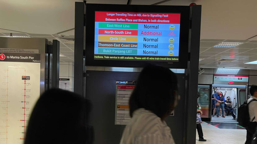Signalling fault delays MRT services for more than 4 hours on North-South Line