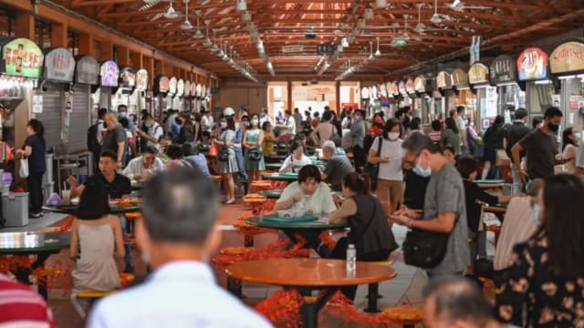 受访小贩中心和巴刹摊主：租金援助能减轻成本负担