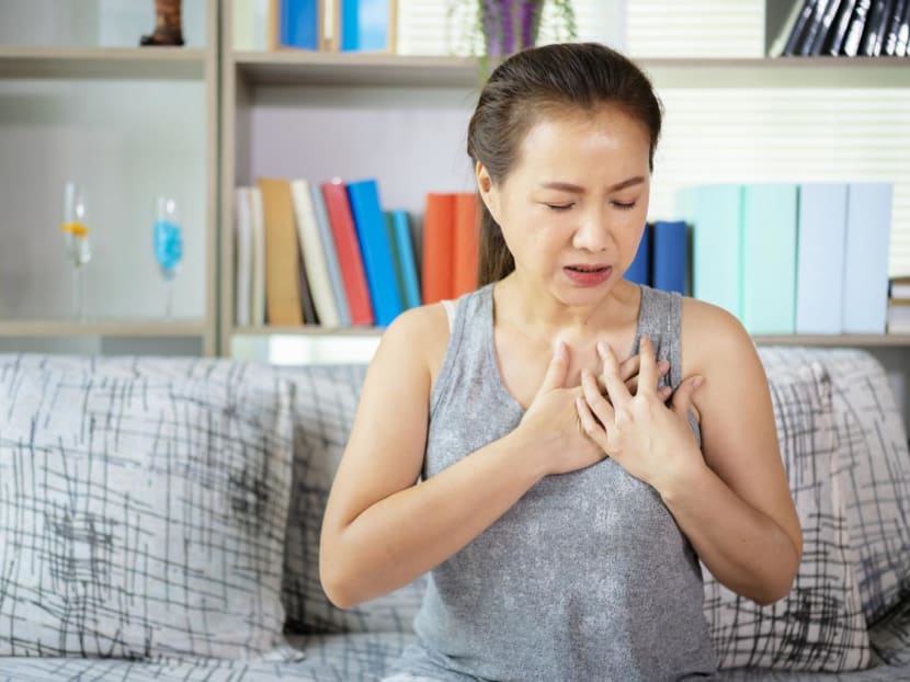 Anxiety gave her a fake heart attack: Panic attacks have similar symptoms, may be caused by perimenopause
