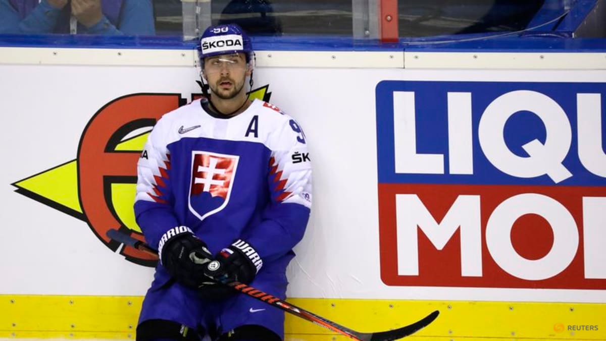 Ice hockey-Slovakia's Tatar gets used to 'weird' sound at Milano Cortina venue