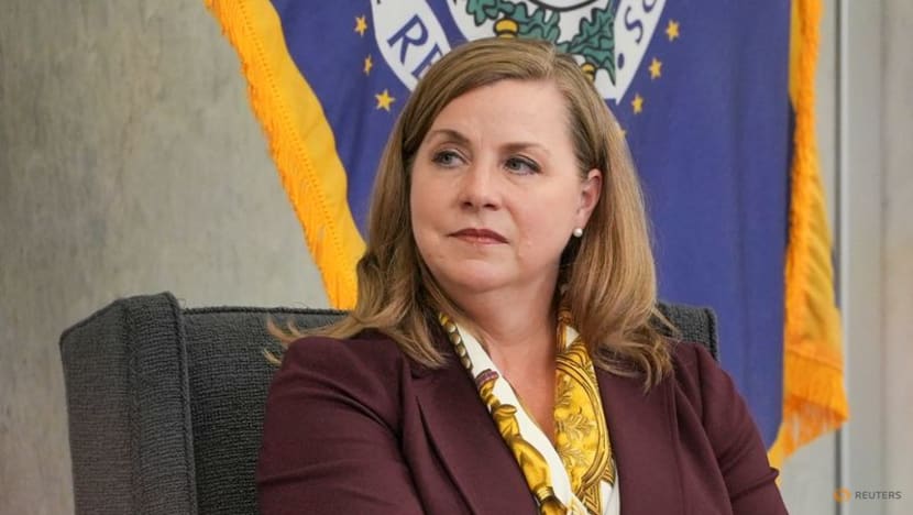 Fed's Bowman suggests allowing central bank staff to own small amounts of crypto products