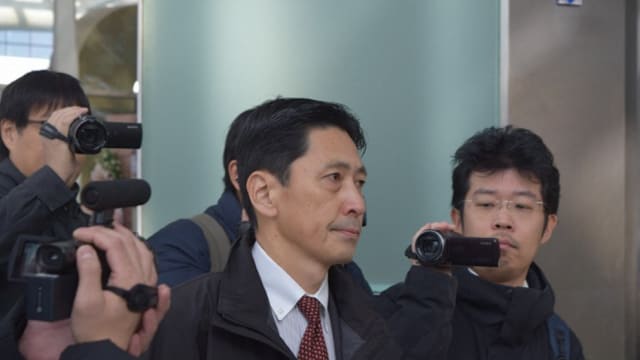 日本外交部金井正彰抵达中国北京 同中国外交部刘劲松会面