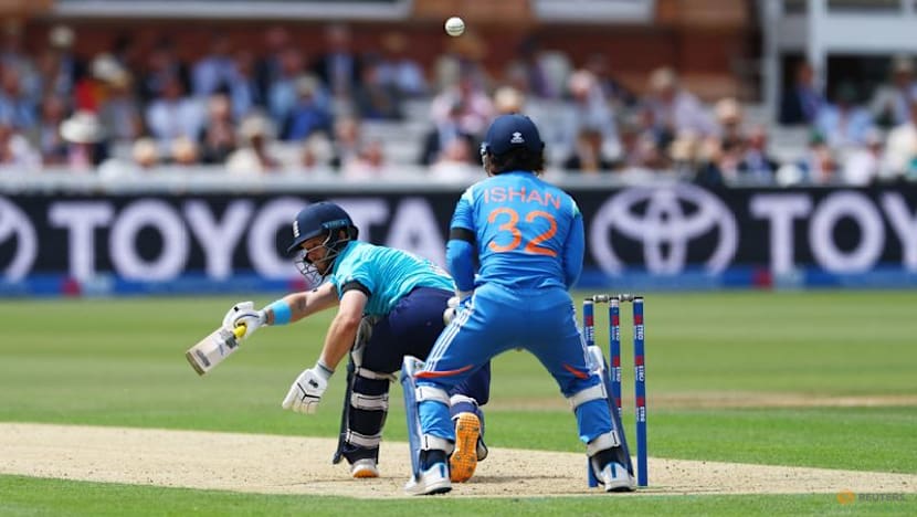 Duckett's big century sets up England series win over India