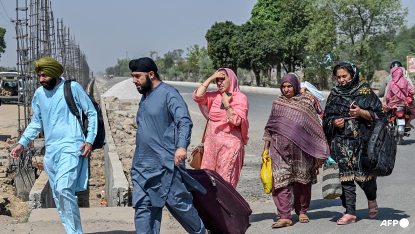 Pakistan and India border closure separates families Pakistan and India border closure separates families