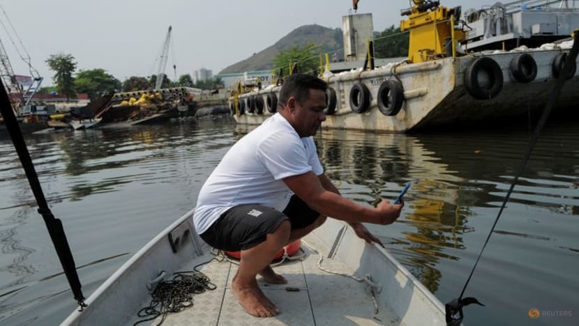 Fishermen in Rio de Janeiro use app to record, report water pollution