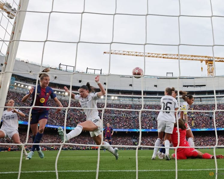 Barcelona brush aside Real Madrid to make Women's Champions League semis