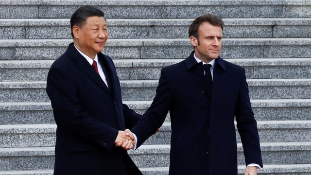 习近平：在双方共同努力下 中法关系保持积极稳健发展势头