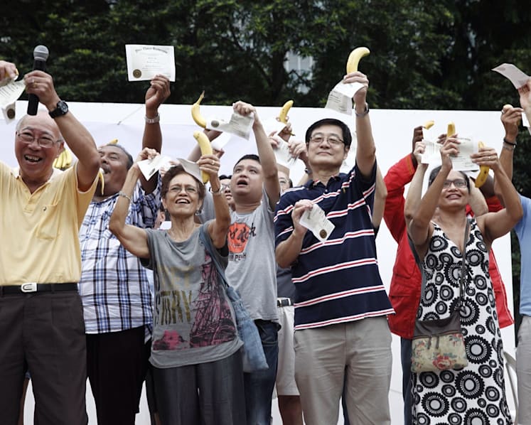Protest calls for restructuring of unions, slams hiring of foreigners