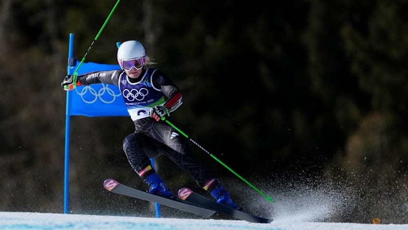 Alpine skiing-Shiffrin steps up, Robinson and Goggia to battle for super-G title