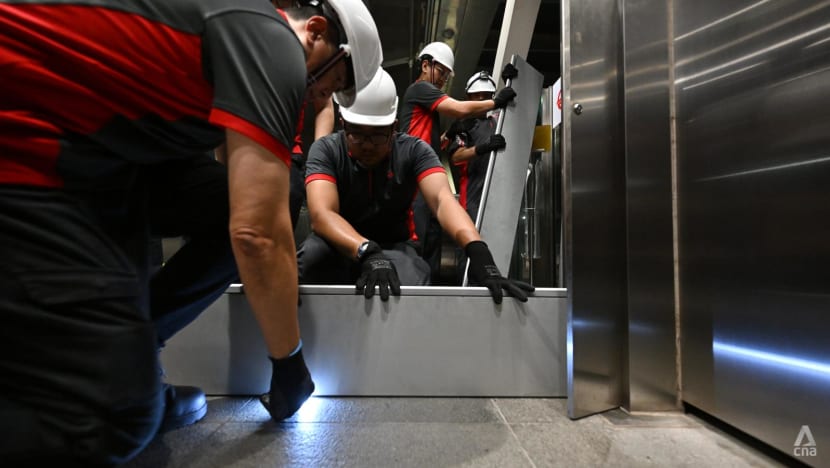 Heavy rain? This is how SMRT staff prevent a station from getting flooded