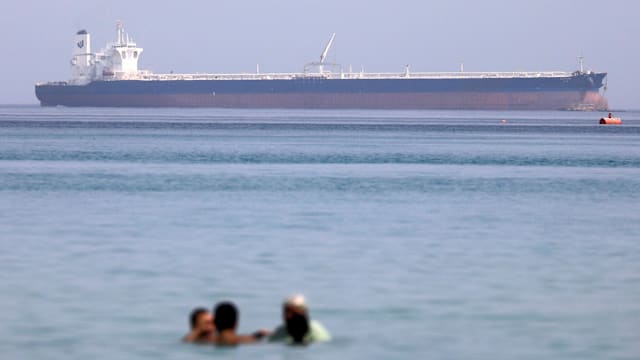 沙特同13国成立联盟 保护红海航运免受胡塞武装袭击