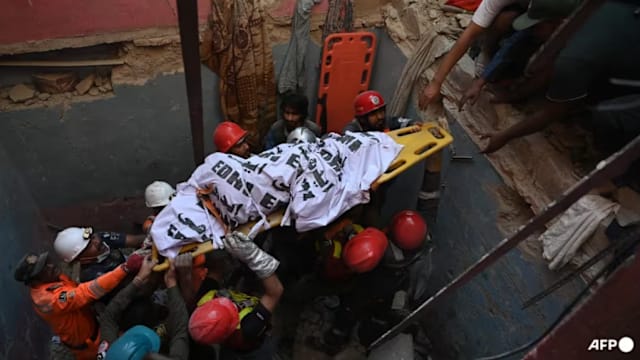 巴基斯坦卡拉奇住宅楼爆炸坍塌 造成至少13死