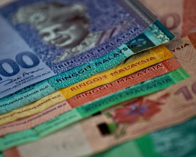 Explainer: Why the Malaysian ringgit has stayed weak and the wider effect on Singapore