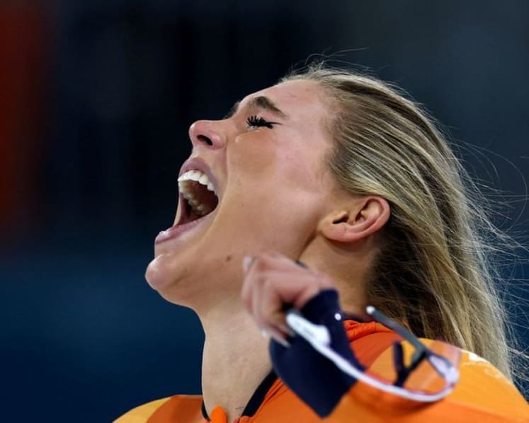 Speed skating-Soft-ice doubts melt away as Milano Cortina track produces five records
