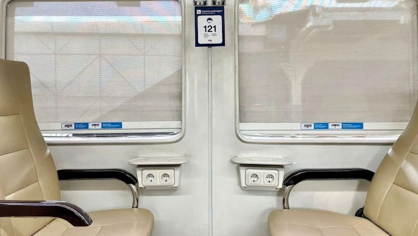Jangan sembarangan, ini daftar alat yang boleh dan tidak boleh dicolok ke stop kontak kereta
