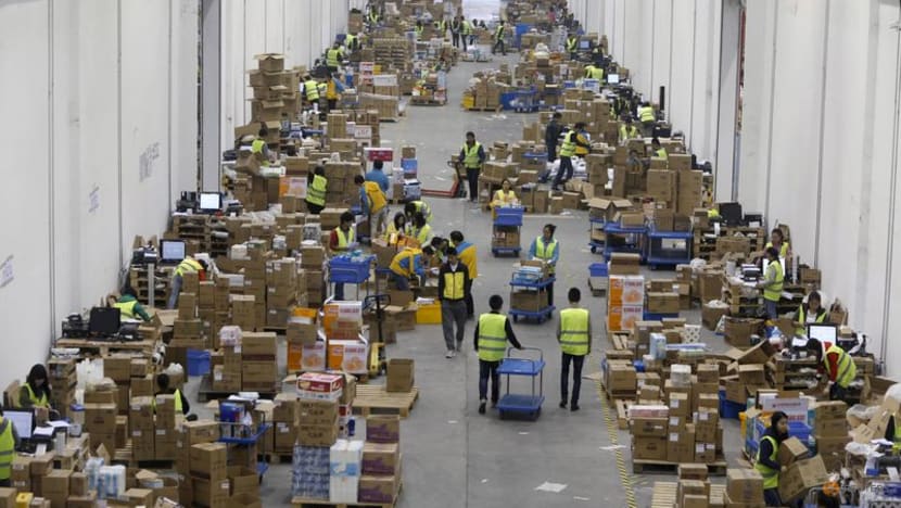 China proposes draft rules on internet platform pricing