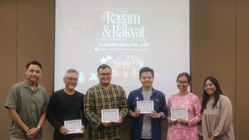Siswa NUS ajak kupas peranan tarian Melayu dalam perkasa masyarakat setempat Siswa NUS ajak kupas peranan tarian Melayu dalam perkasa masyarakat setempat