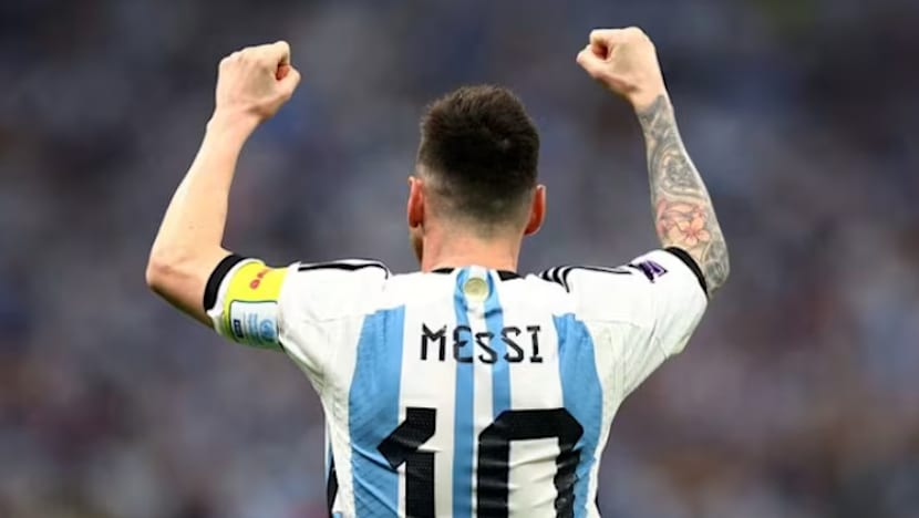 Sanjungan mencurah-curah selepas Messi umum undur diri daripada bola sepak antarabangsa