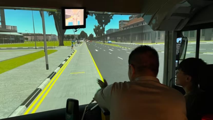 Program ulang kaji, simulator kabin antara cara pemandu bas awam belajar pandu dengan selamat Program ulang kaji, simulator kabin antara cara pemandu bas awam belajar pandu dengan selamat